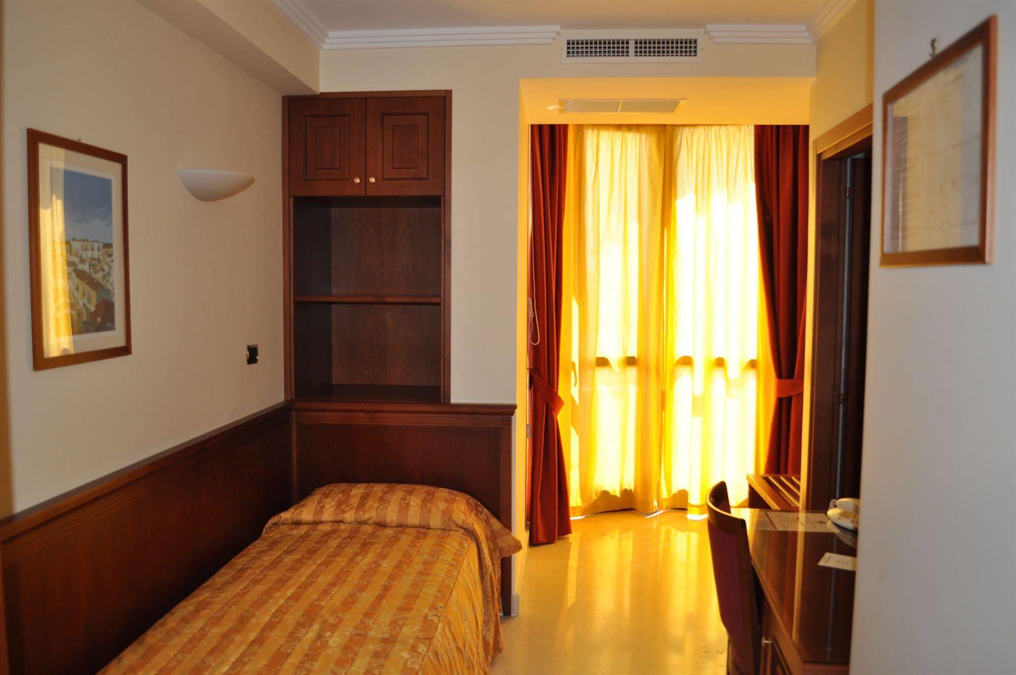 Hotel Ristorante Rossemi San Giovanni Rotondo Zewnętrze zdjęcie