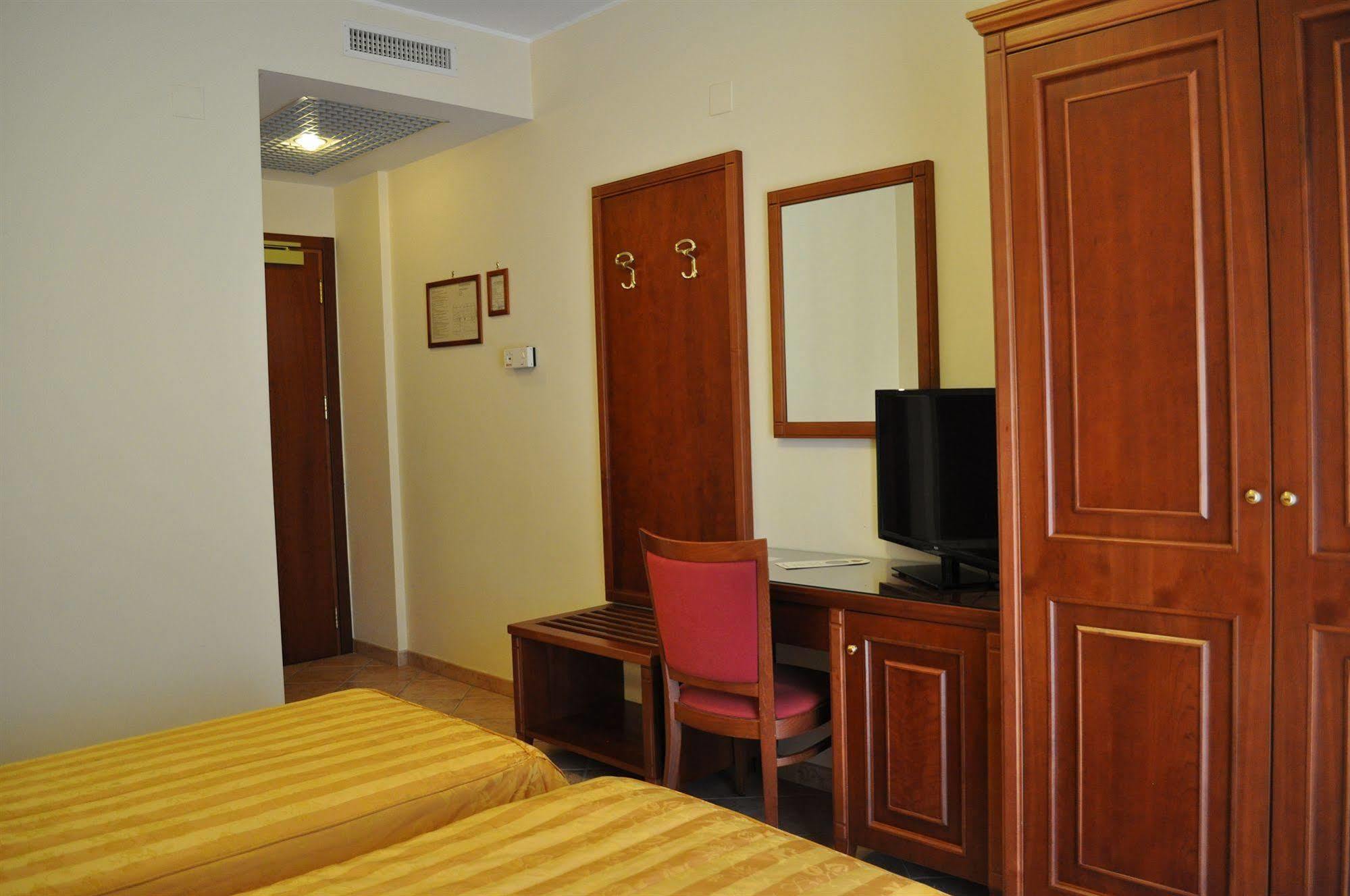 Hotel Ristorante Rossemi San Giovanni Rotondo Zewnętrze zdjęcie