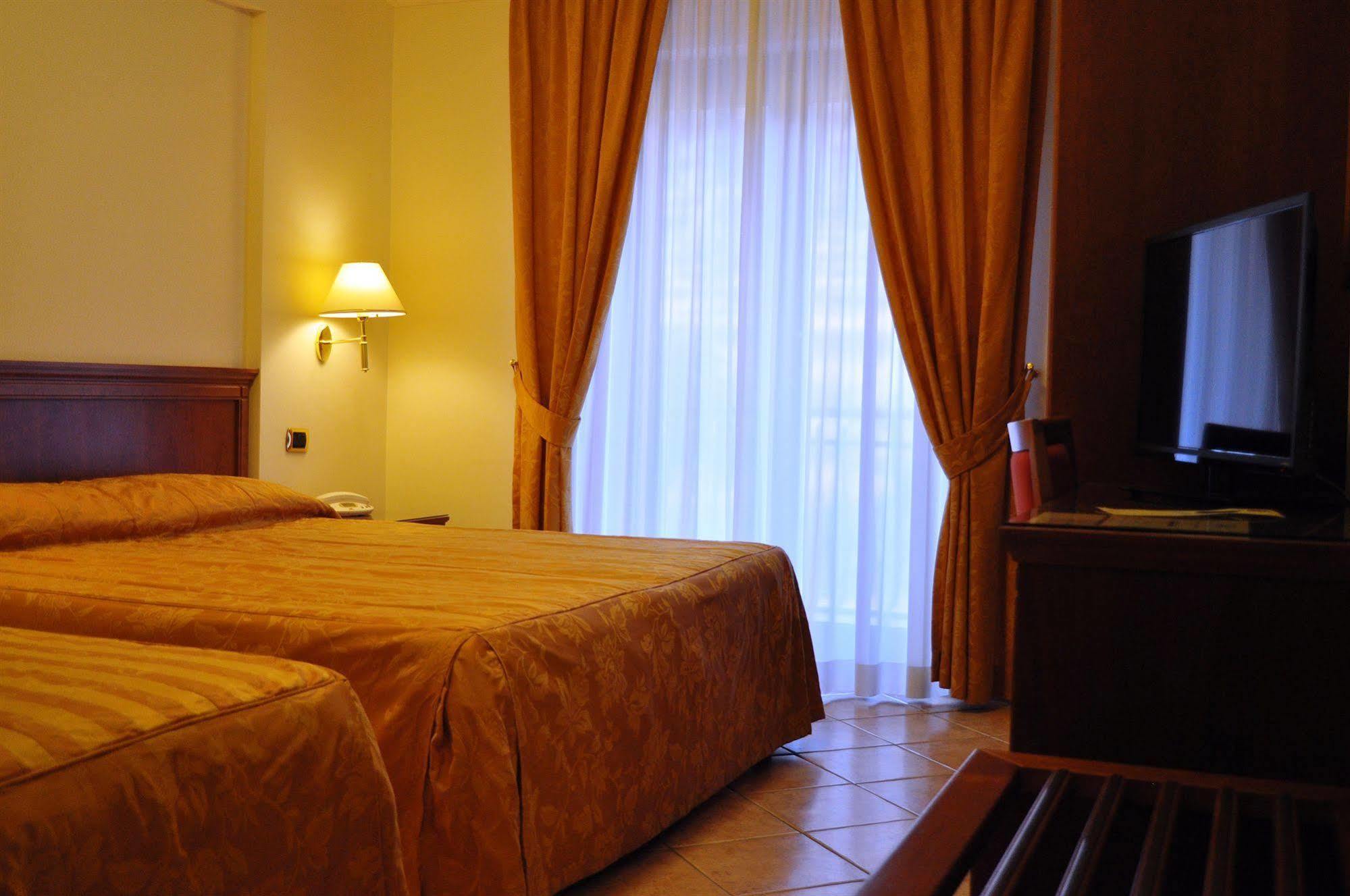 Hotel Ristorante Rossemi San Giovanni Rotondo Zewnętrze zdjęcie